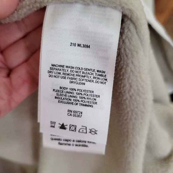 Columbia White soft shell jacket! - Picture 7 of 8